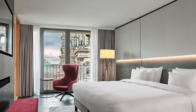 Radisson Collection Hotel, Berlin - جناح