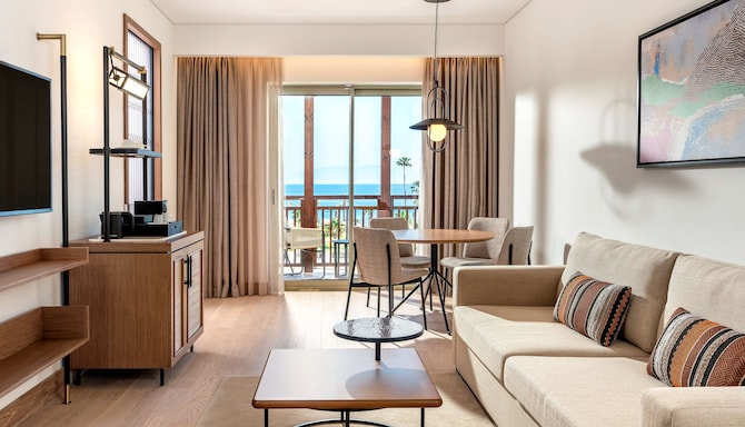 Radisson Collection Hotel, Bodrum - Aspat Heaven Suite living room