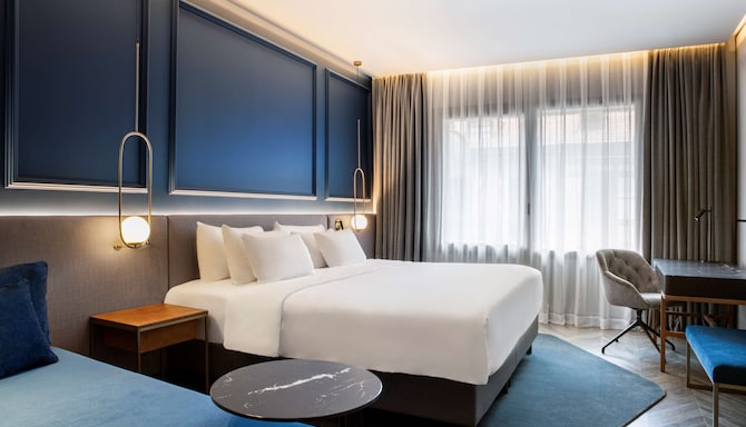 Radisson Collection Hotel, Gran Via Bilbao - Premium Room