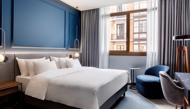 Radisson Collection Hotel Gran Vía Bilbao Book a room or suite | Radisson Collection Hotel, Gran Vía Bilbao