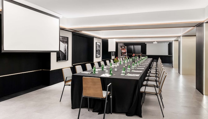 Radisson Collection Hotel, Gran Via Bilbao - San Francisco Boardrom