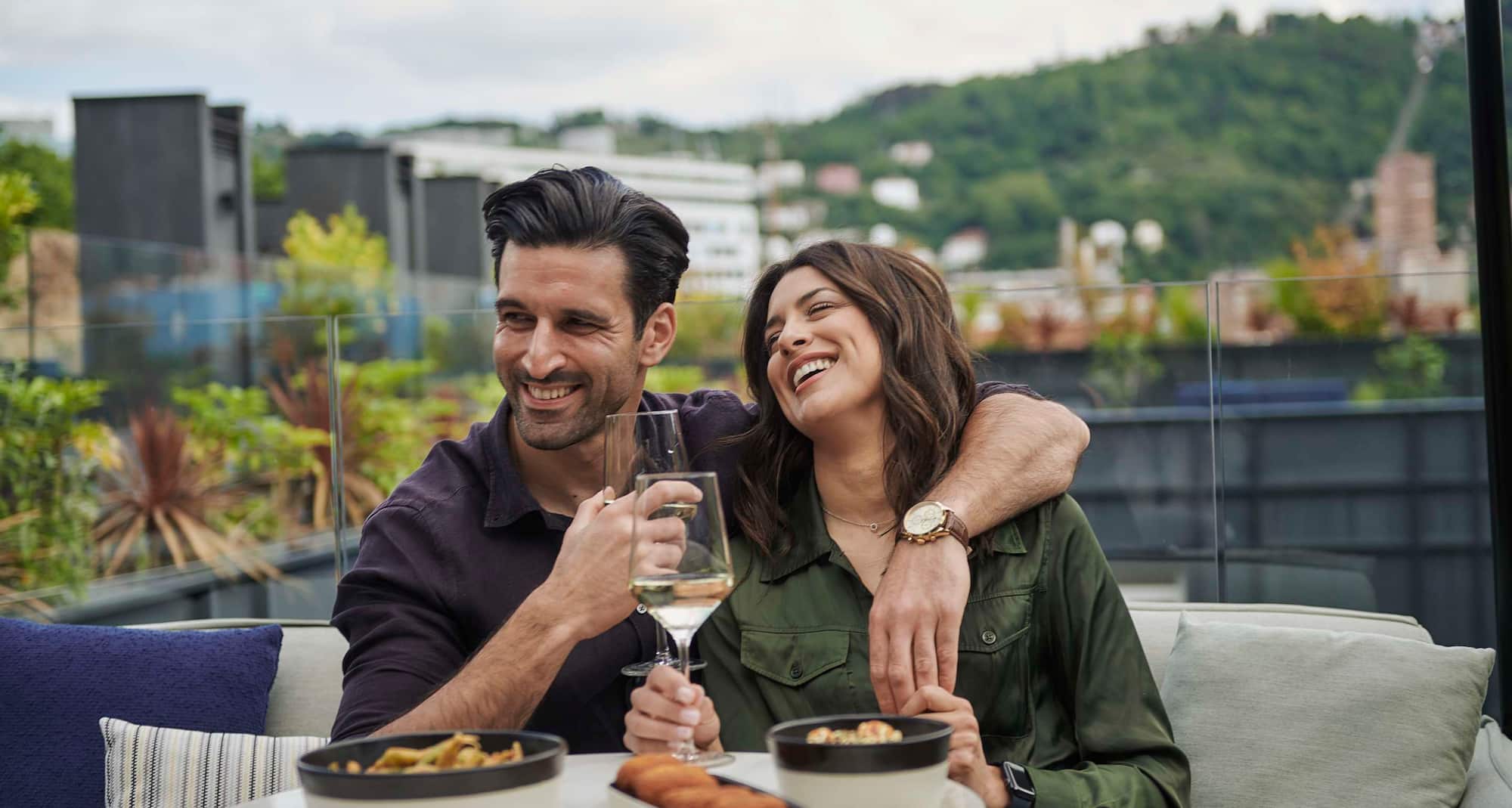 Radisson Collection Hotel, Gran Vía Bilbao - Pareja en la azotea del Collection