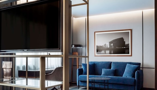 Radisson Collection Hotel, Gran Via Bilbao - Junior Suite