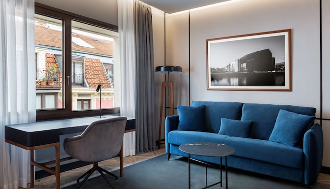 Radisson Collection Hotel, Gran Via Bilbao - Junior Suite