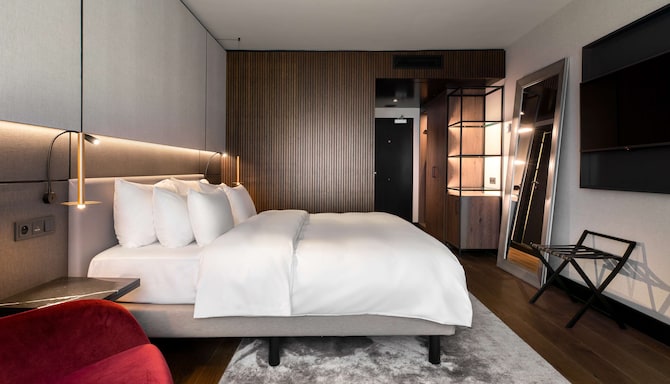 Radisson Collection Hotel, Grand Place Brussels - Collection Room