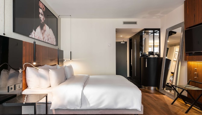 Radisson Collection Hotel, Grand Place Brussels - Collection Premium Room