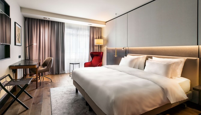 Radisson Collection Hotel, Grand Place Brussels - Collection Room