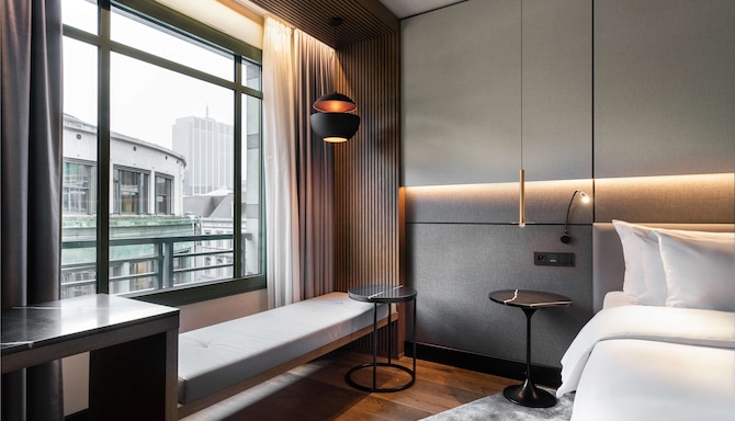 Radisson Collection Hotel, Grand Place Brussels - Collection Superior Room