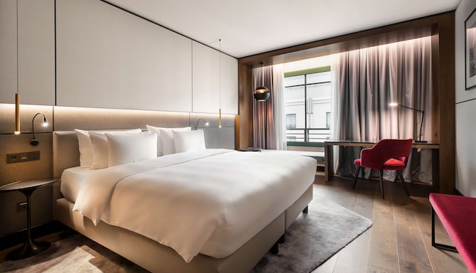 Radisson Collection Hotel, Grand Place Brussels - Guest Room