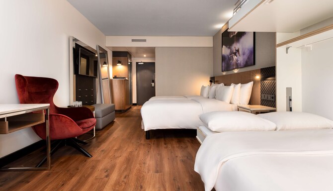 Radisson Collection Hotel, Grand Place Brussels - Family Room, focus on bunk beds