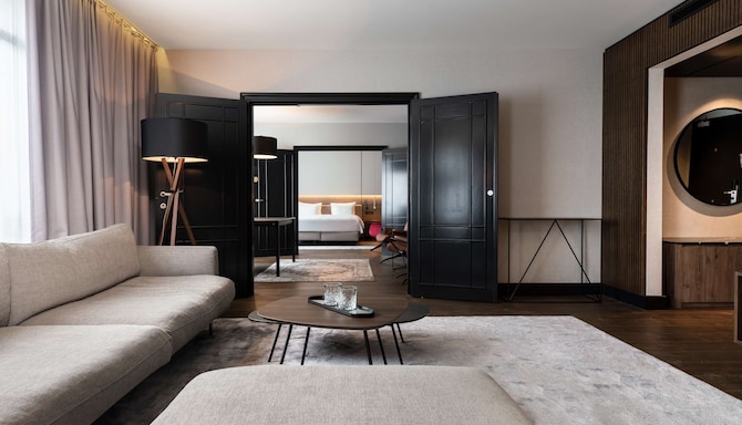 Radisson Collection Hotel, Grand Place Brussels - Presidential Suite living room