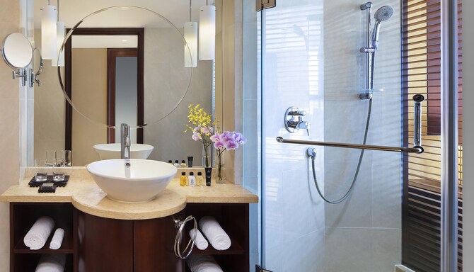 Radisson Collection Hotel, Hyland Shanghai - 客房浴室