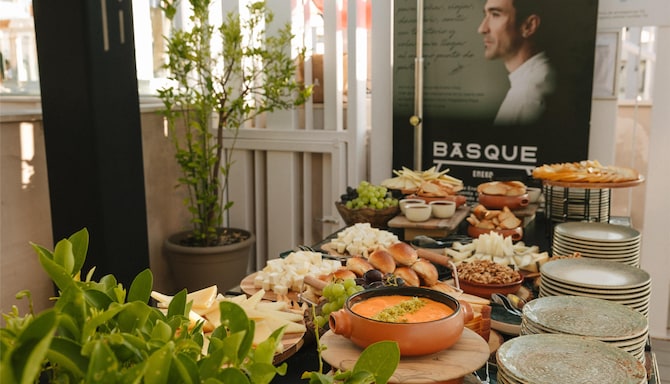Radisson Collection Hotel, Magdalena Plaza Sevilla - Scalpers Rooftop