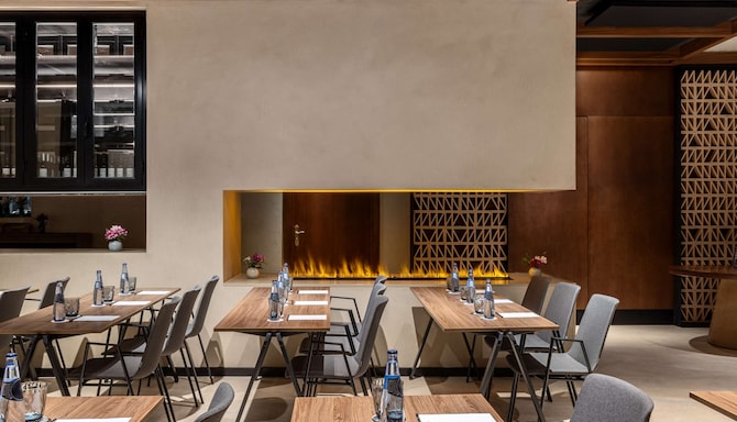 Radisson Collection Hotel, Magdalena Plaza Sevilla - Rioja Meeting Room