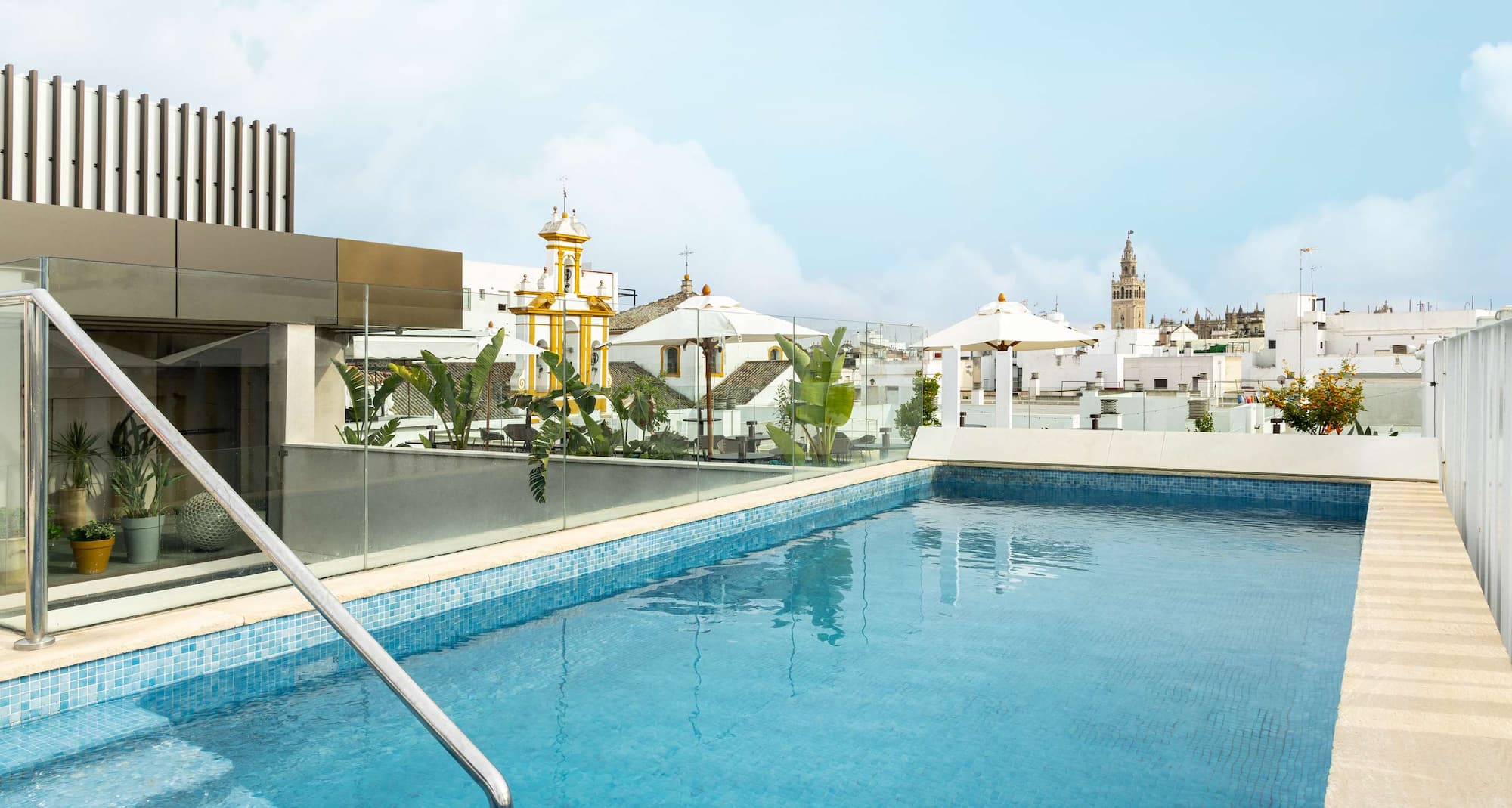 Radisson Collection Hotel, Magdalena Plaza Sevilla - Rooftop Pool