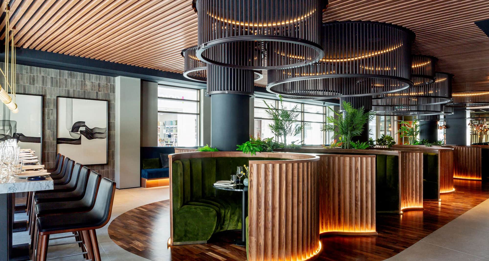 Radisson Collection Hotel, Magdalena Plaza Sevilla - BASQUE d’Eneko Atxa