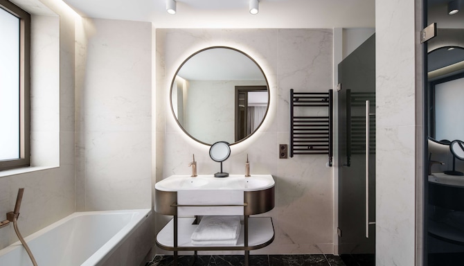 Radisson Collection Hotel, Magdalena Plaza Sevilla - Bain de suite