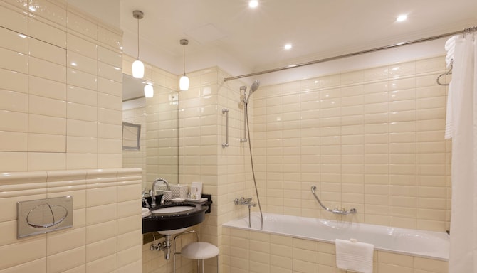 Radisson Collection Hotel, Moscow - Bathroom