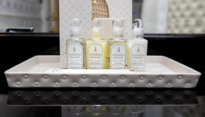 Radisson Collection Hotel, Moscow - Bathroom amenities