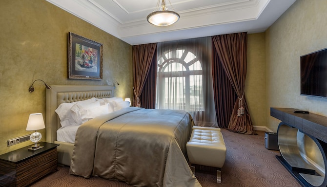 Radisson Collection Hotel, Moscow - Grand Residential Suite - bedroom