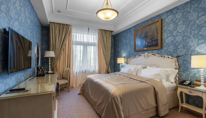 Radisson Collection Hotel, Moscow - Grand Residential Suite - bedroom