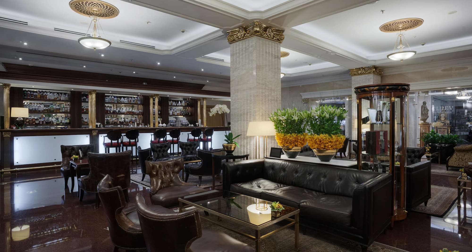 Radisson Collection Hotel, Moscow - бар в фойе