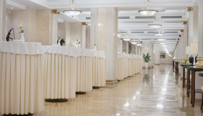 Radisson Collection Hotel, Moscow - Seasons Gallery
