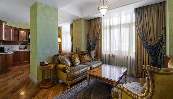 Radisson Collection Hotel, Moscow - One Bedroom Apartment living room