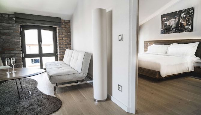Radisson Collection Hotel, Old Mill Belgrade - Junior Suite