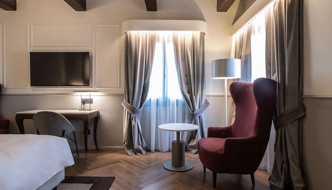 Radisson Collection Hotel, Palazzo Nani Venice - Collection Superior Room