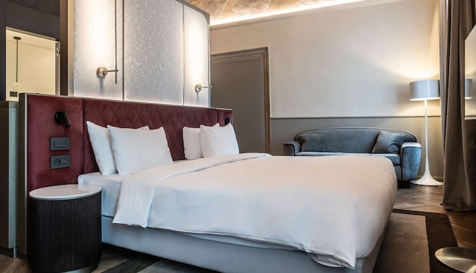 Radisson Collection Hotel, Palazzo Nani Venice - Renaissance Junior Suite connecting rooms