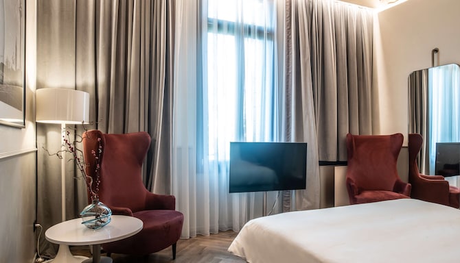 Radisson Collection Hotel, Palazzo Nani Venice - Renaissance Junior Suite