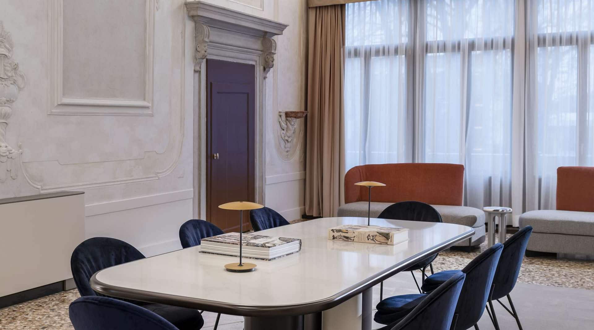 Radisson Collection Hotel, Palazzo Nani Venice - Co-working table