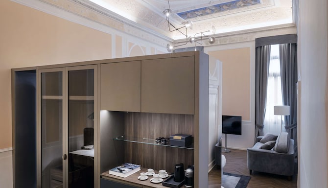 Radisson Collection Hotel, Palazzo Nani Venice - Renaissance Junior Suite with canal view