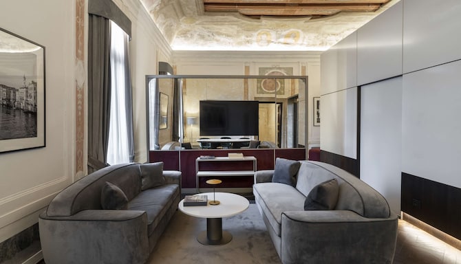 Radisson Collection Hotel, Palazzo Nani Venice - Presidential Suite Vittoria - living area