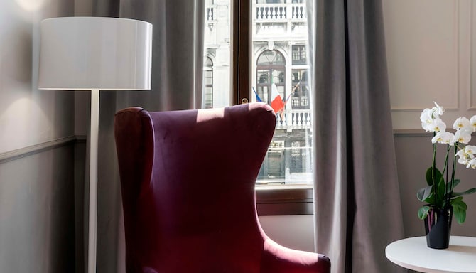 Radisson Collection Hotel, Palazzo Nani Venice - Renaissance Junior Suite with canal view