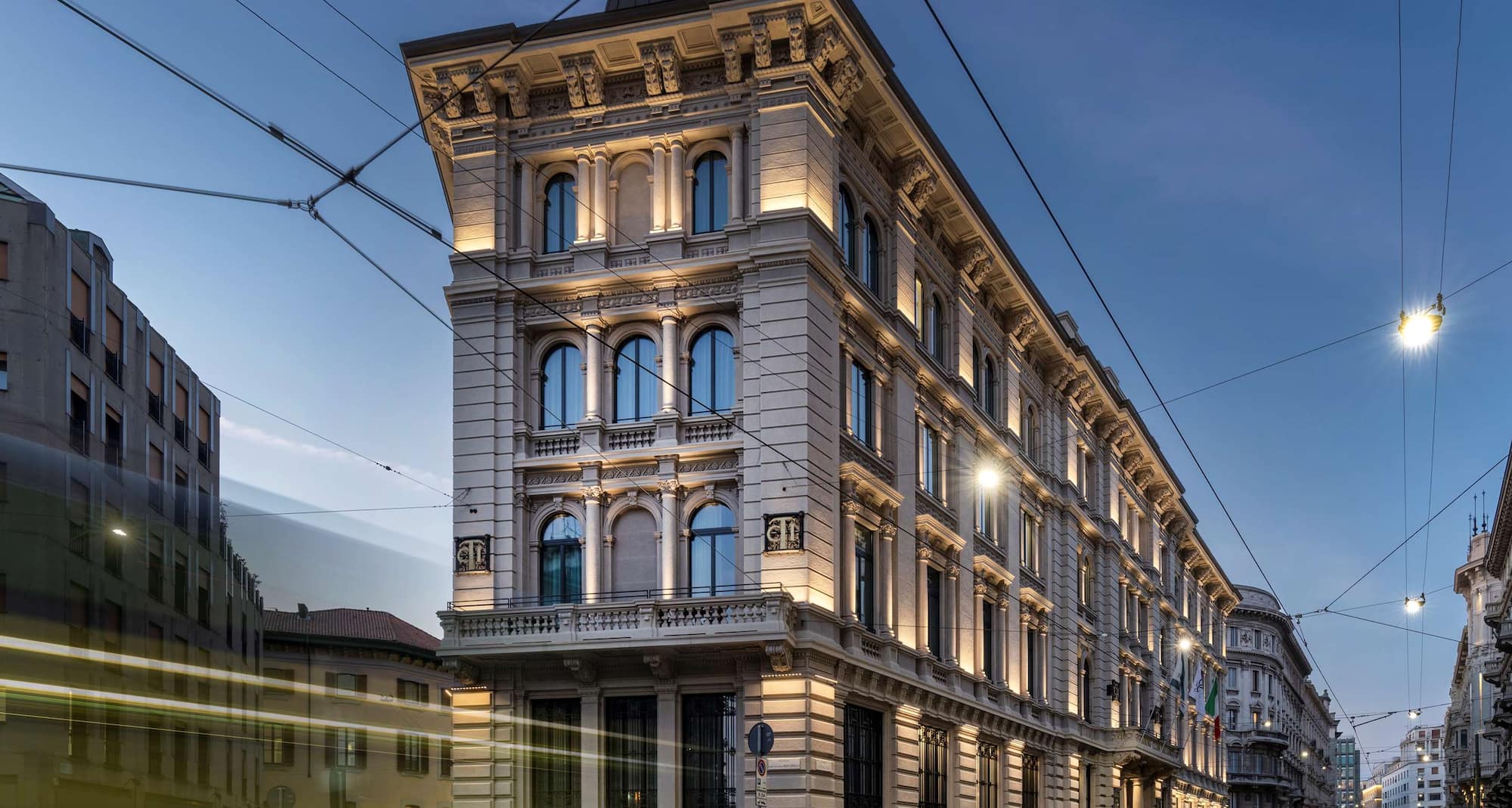 Enjoy a comfortable stay in the heart of Milan | Radisson Collection