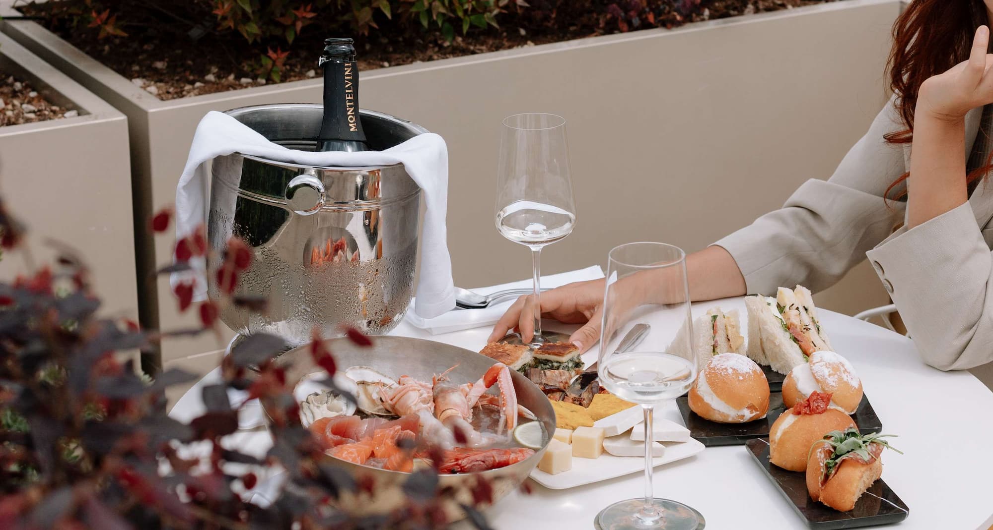 Radisson Collection Hotel, Roma Antica - Brunch de los domingos en Modius - terraza