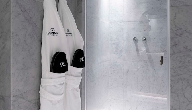 Radisson Collection Hotel, Roma Antica - Salle de bain de la chambre