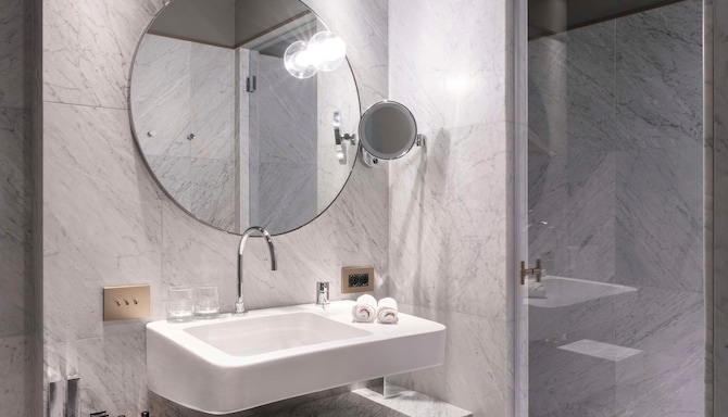 Radisson Collection Hotel, Roma Antica - Salle de bain de la chambre