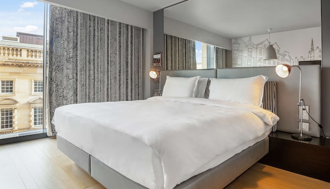 Radisson Collection Hotel, Royal Mile Edinburgh - Superior Room