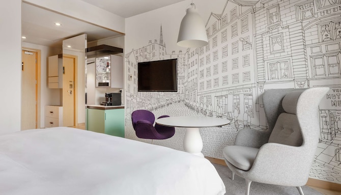 Radisson Collection Hotel, Royal Mile Edinburgh - Premium Room
