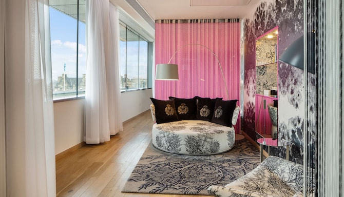 Radisson Collection Hotel, Royal Mile Edinburgh - Timorous Beasties Suite