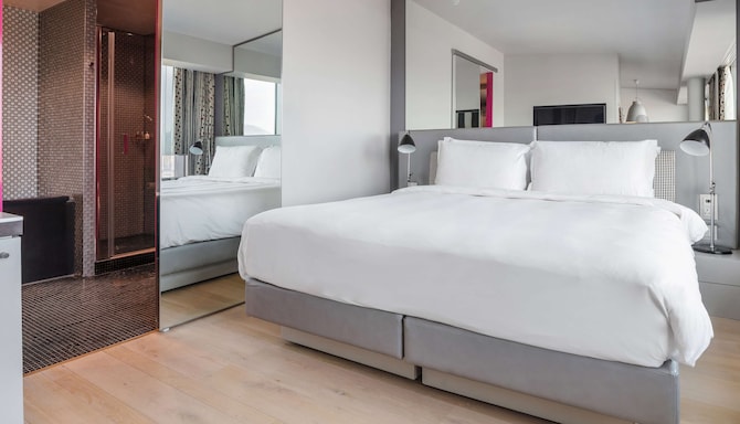 Radisson Collection Hotel, Royal Mile Edinburgh - Junior Suite