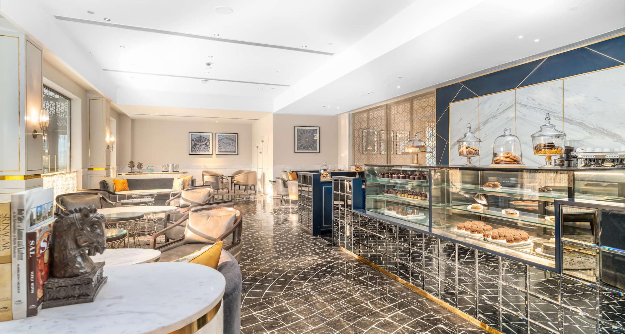 Radisson Collection Hotel and Spa, Riverfront Srinagar - Sapphire Lounge