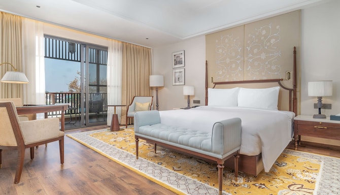 Radisson Collection Hotel & Spa, Riverfront Srinagar - Collection Executive Room with balcony