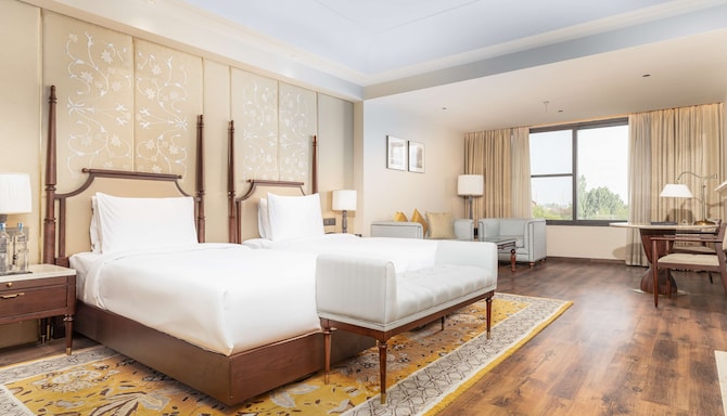 Radisson Collection Hotel & Spa, Riverfront Srinagar - Collection Premium Room