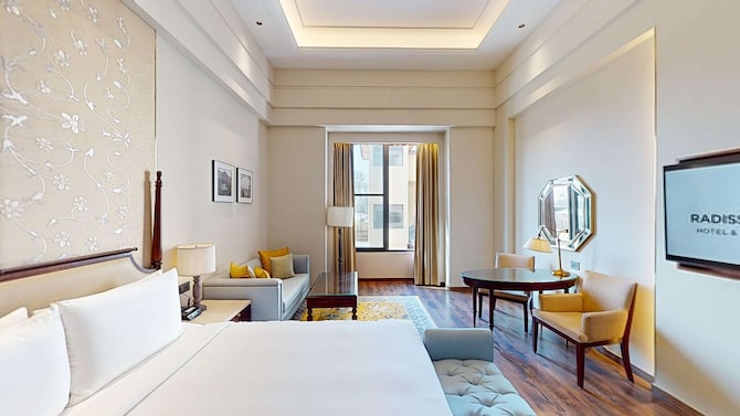 Radisson Collection Hotel & Spa, Riverfront Srinagar - Collection Premium Room