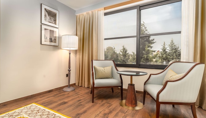 Radisson Collection Hotel & Spa, Riverfront Srinagar - Executive Suite