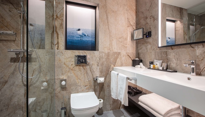 Radisson Collection Hotel, Tallinn - Huoneen kylpyamme
